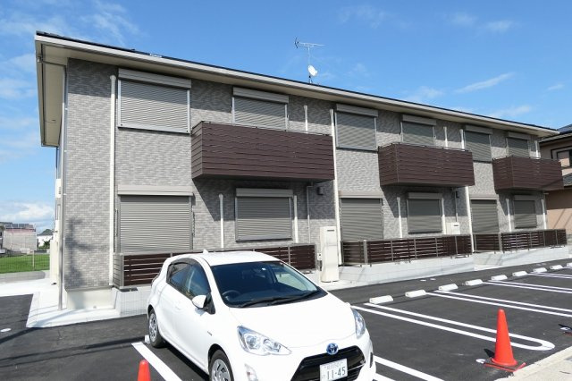 ルミナーレの駐車場
