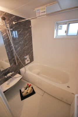 【浴室】 | シャルマン岡 | ゆったり過ごせるお風呂です