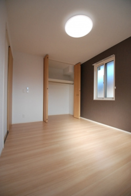 【洋室】 | シャルマン岡 | 落ち着いた色調の洋室です