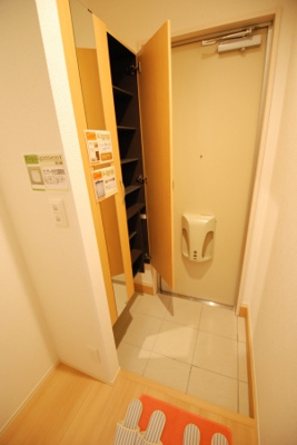 【玄関】 | シャルマン岡 | 玄関です