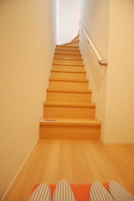 【エントランス】 | シャルマン岡 | 建物の内部です