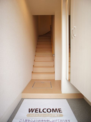 【玄関】 | スマイルタウンB | たくさん収納できるシューズボックスが付いています♪