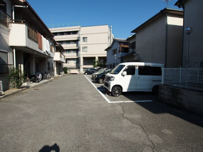 【駐車場】 | ウエストリバーハイツ