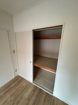 【収納】 | アンジェレ藤が丘 | 洋室6帖のお部屋にある収納スペースです！お部屋がすっきり片付いて快適に☆