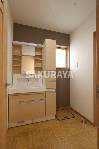 ヴィラ・フェリーチェの洗面所|2024年撮影。現況と異なる場合がございます。