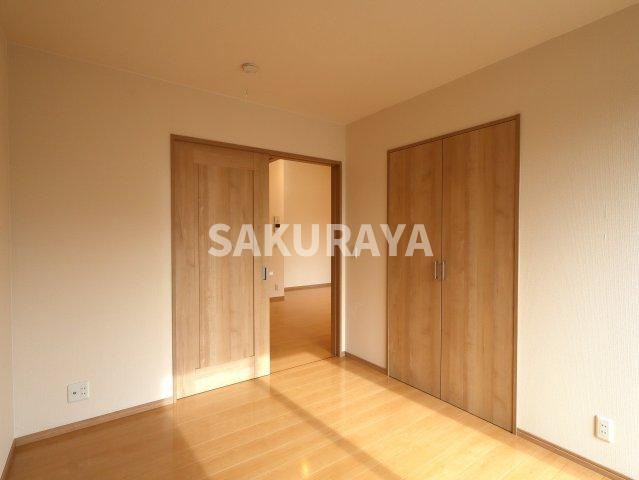 ヴィラ・フェリーチェの洋室|2024年撮影。現況と異なる場合がございます。