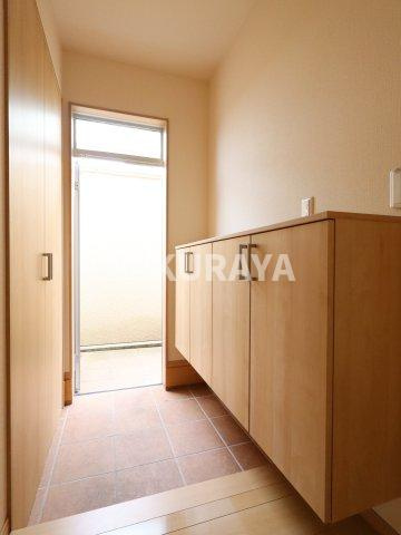 ヴィラ・フェリーチェの玄関|2024年撮影。現況と異なる場合がございます。