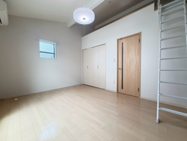 【寝室】 | チャルテ高槻富田A棟