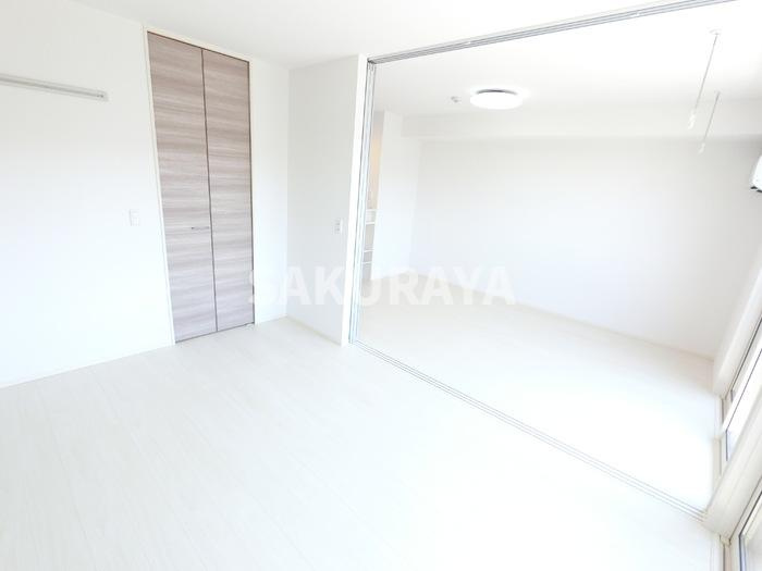 グローラの洋室