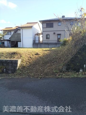 ２２０３０　関市千疋北土地の外観