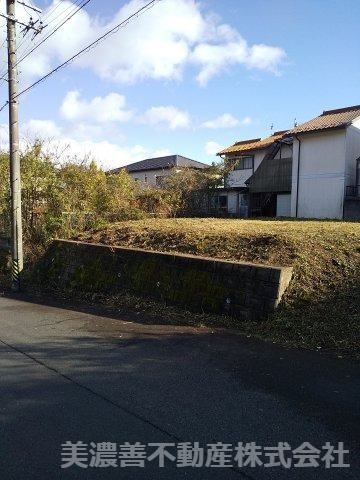 ２２０３０　関市千疋北土地の外観