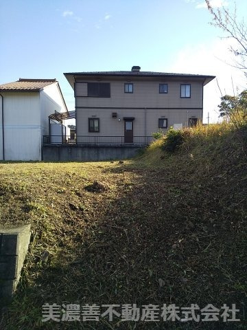 ２２０３０　関市千疋北土地の外観