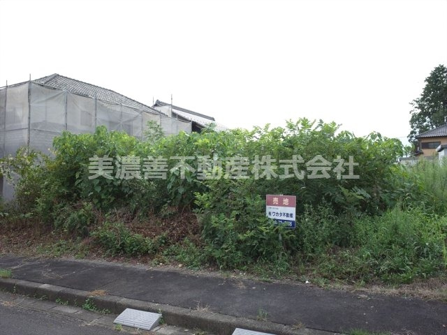 ３１２０１　関市広見東町土地の外観