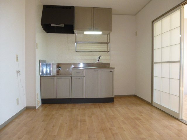 サリネージュ山手Ｆのキッチン