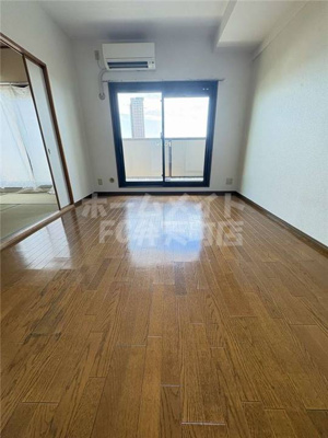 【居間・リビング】 | ファミール弁天町パークサイド | 居間です