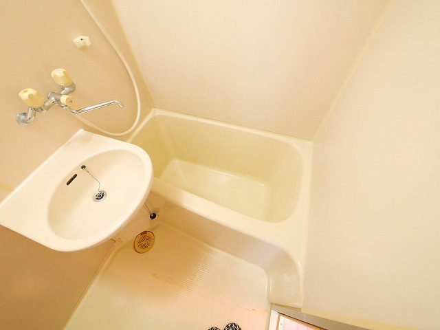 ルミエールタナカの浴室|お風呂です