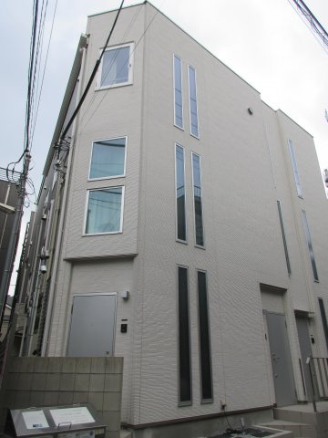 オーセンティックハウス東日暮里の外観