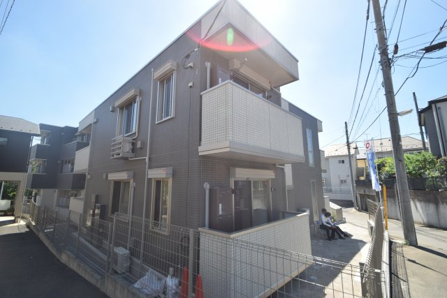 プランドールの外観|閑静な住宅街です。