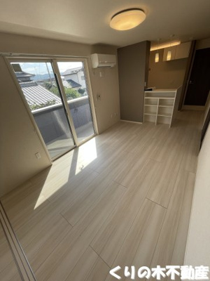 【居間・リビング】 | D-room Advance | ゆったり過ごせるリビングです（同タイプのお部屋です。現況を優先します。）