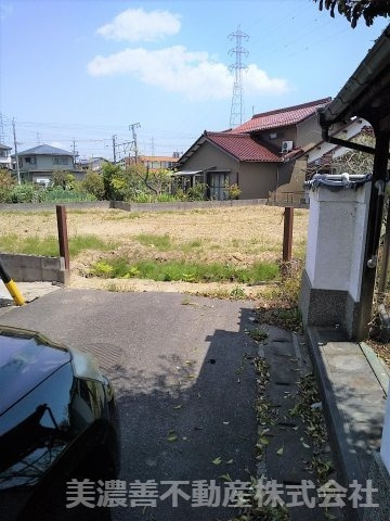 ３９４０３　大垣市荒尾町土地の外観