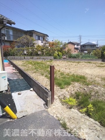 ３９４０３　大垣市荒尾町土地の外観