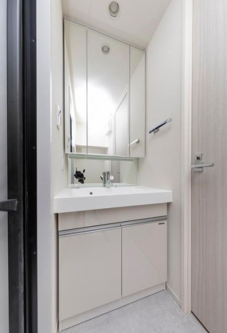 アルテシモ　レフィナの独立洗面台|嬉しい独立タイプ