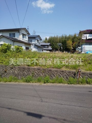 ４４２４１　関市池尻土地の外観