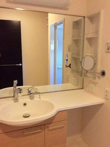 D-room上堂の独立洗面台