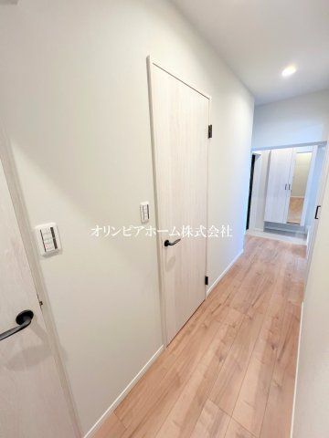 ゾンネンハイム北砂　2階　角　部屋　リ　ノベーション済　の玄関