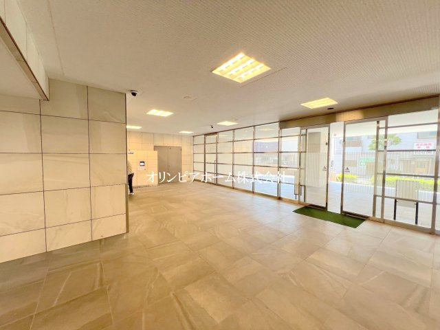 ゾンネンハイム北砂　2階　角　部屋　リ　ノベーション済　のエントランス
