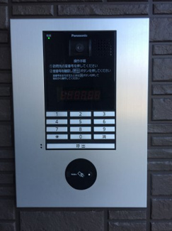 【エントランス】