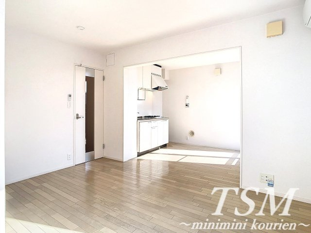 メゾンアイビスのキッチン|コンパクトなシステムキッチン