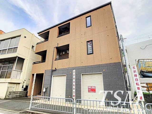 メゾンアイビス