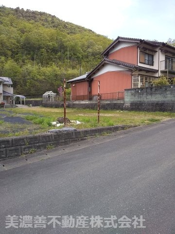 ４９８９９　岐阜市石谷土地の外観