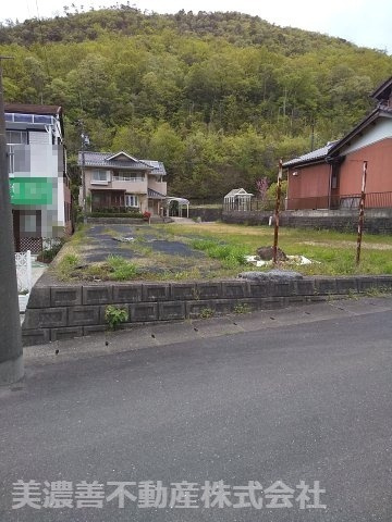 ４９８９９　岐阜市石谷土地の外観