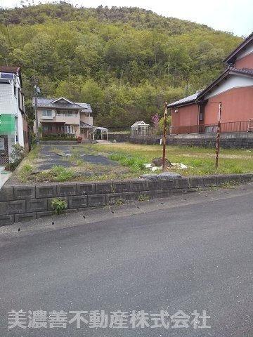 ４９８９９　岐阜市石谷土地の外観