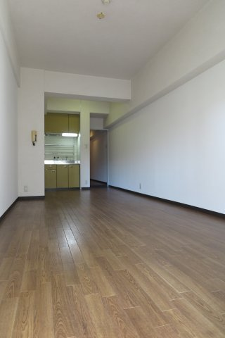 ユーロハイツ難波西の居間・リビング