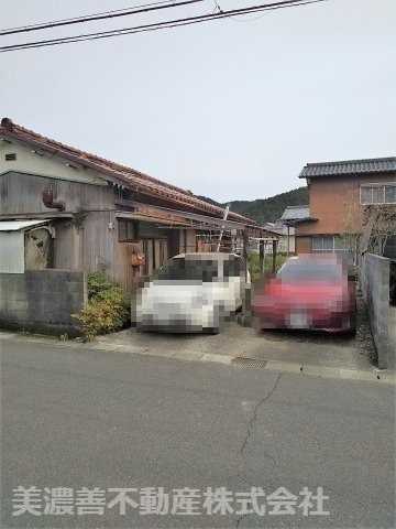 ５１０２３　山県市高富土地の外観