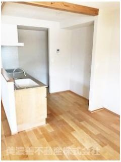 ５１１３０　メゾンドシャルドネ長良おぶさのキッチン