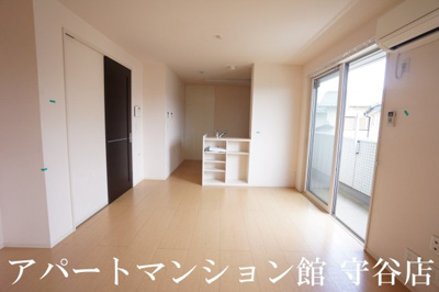 【居間・リビング】 | ガードナー百合ヶ丘