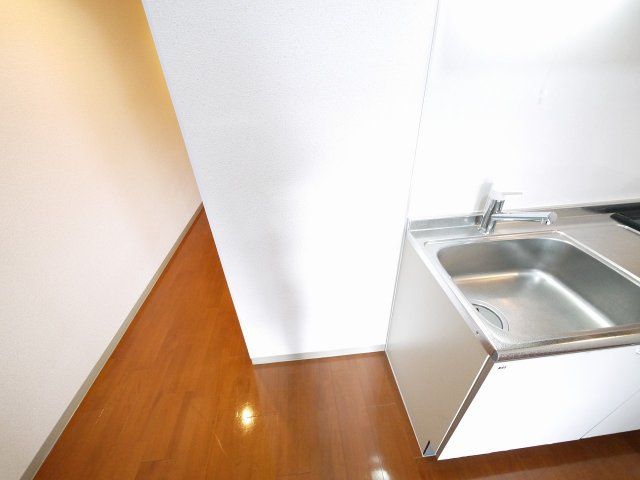 ドゥジェームならの設備|冷蔵庫置場