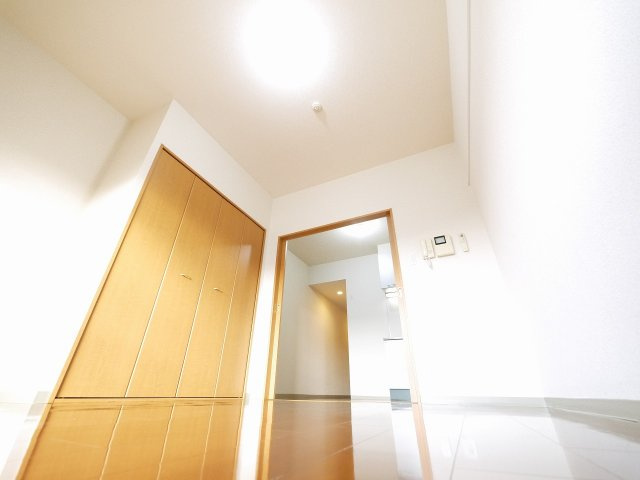 ドゥジェームならの洋室|コンパクトで使いやすい洋室です