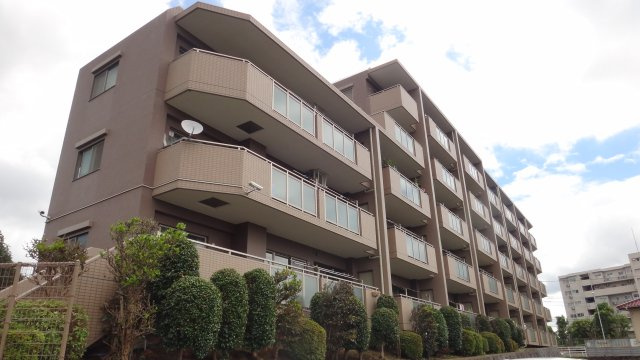 海老名市上今泉5丁目　シュロス海老名かしわ台の外観