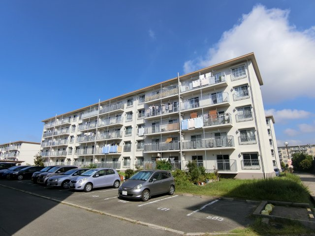 青山台住宅の外観|綺麗な外観ですよ