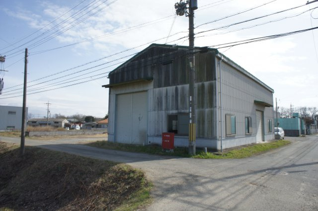 稲美町草谷貸工場の外観