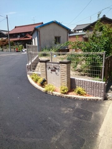 シャインコートのエントランス