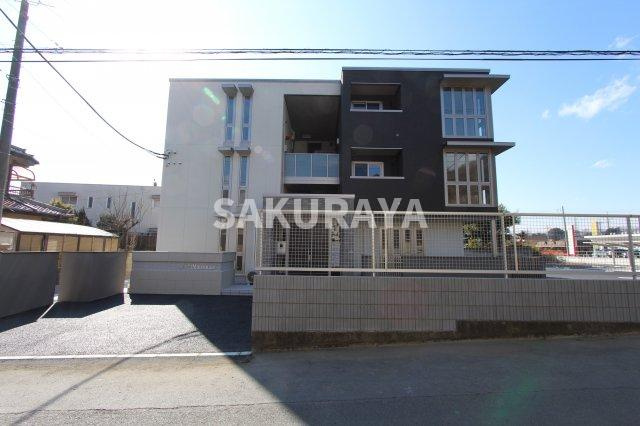 シャーメゾン山川の周辺