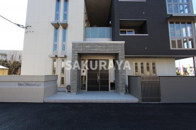 シャーメゾン山川のエントランス
