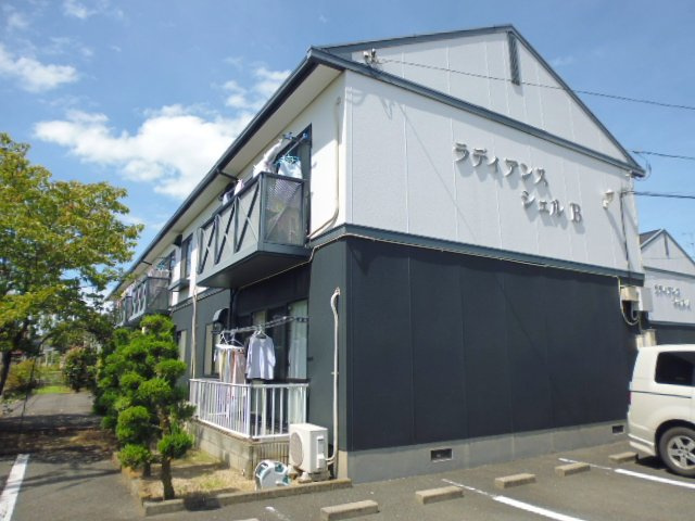 倉敷市大島のアパートの外観