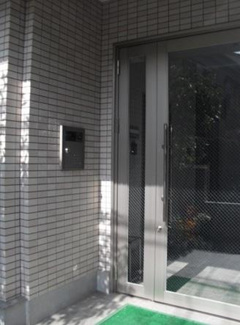 【エントランス】